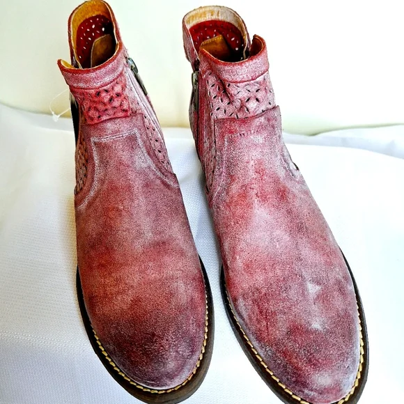 Corkys Girl Shoes Nwob Corkys Girl Brand The Distressed Buckle